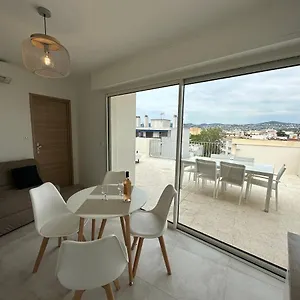 Superbe T2 En Dernier Etage Appartement