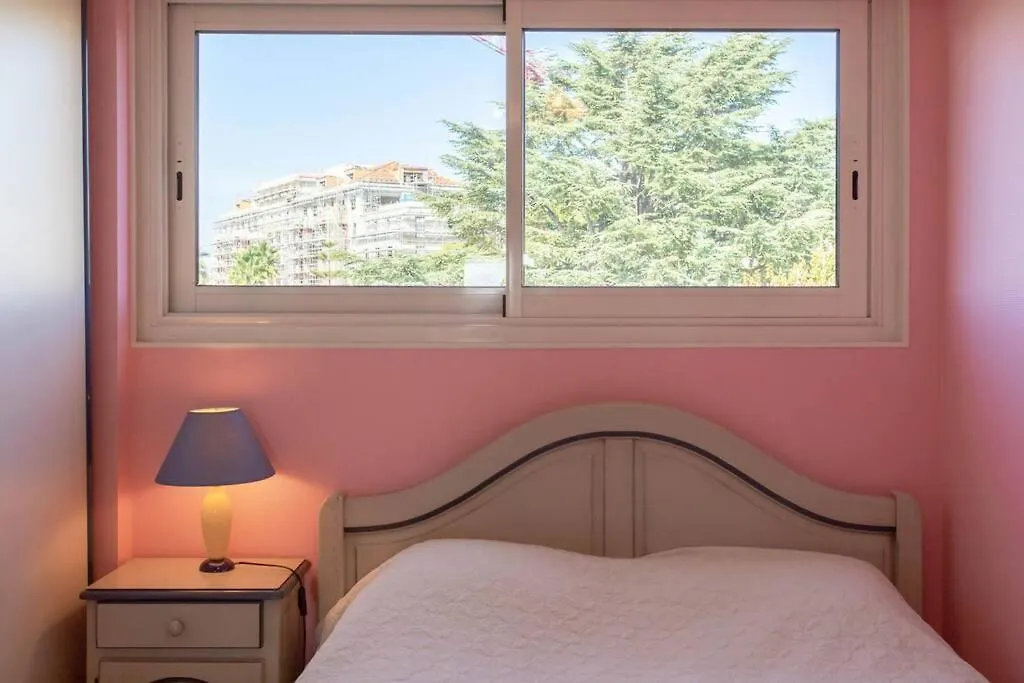 앙티브 A6- 2 Bdr Incredible Sea View - Ac, Garage & Terrace 아파트 프랑스