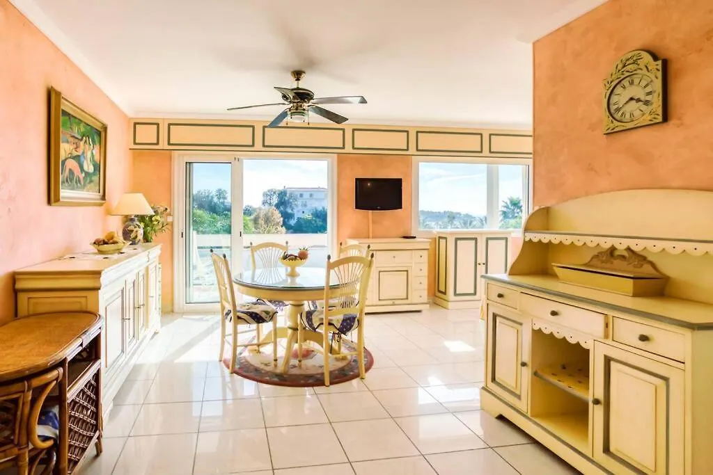 앙티브 A6- 2 Bdr Incredible Sea View - Ac, Garage & Terrace 아파트