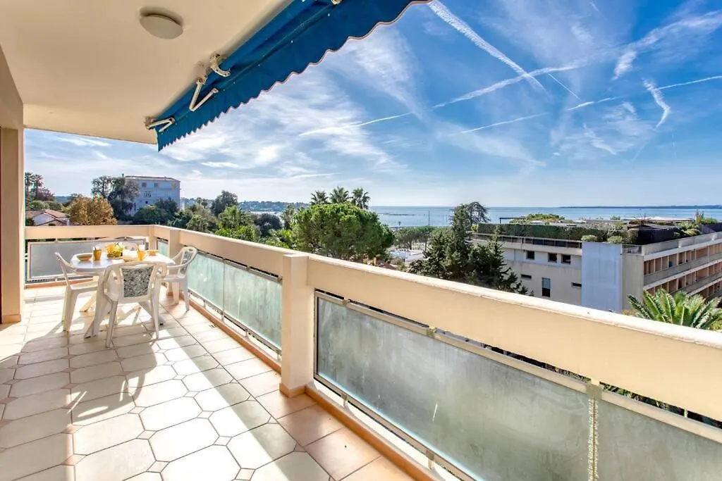 앙티브 A6- 2 Bdr Incredible Sea View - Ac, Garage & Terrace 아파트 0*,